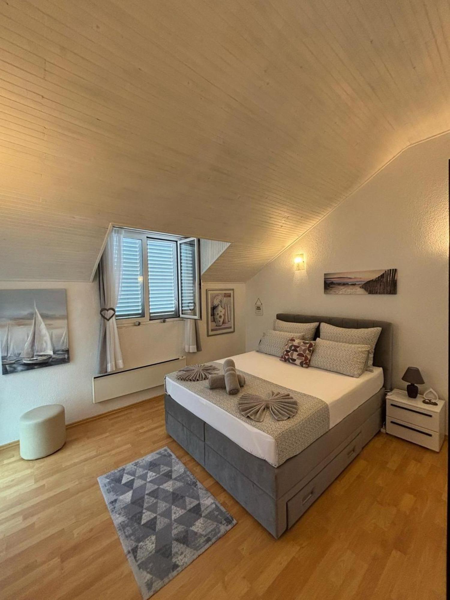 Indy'S Beach Apartments Dubrovnik Room photo